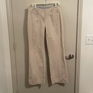 Tommy Hilfiger's Comfortable Janie Fit Chinos With Strecth